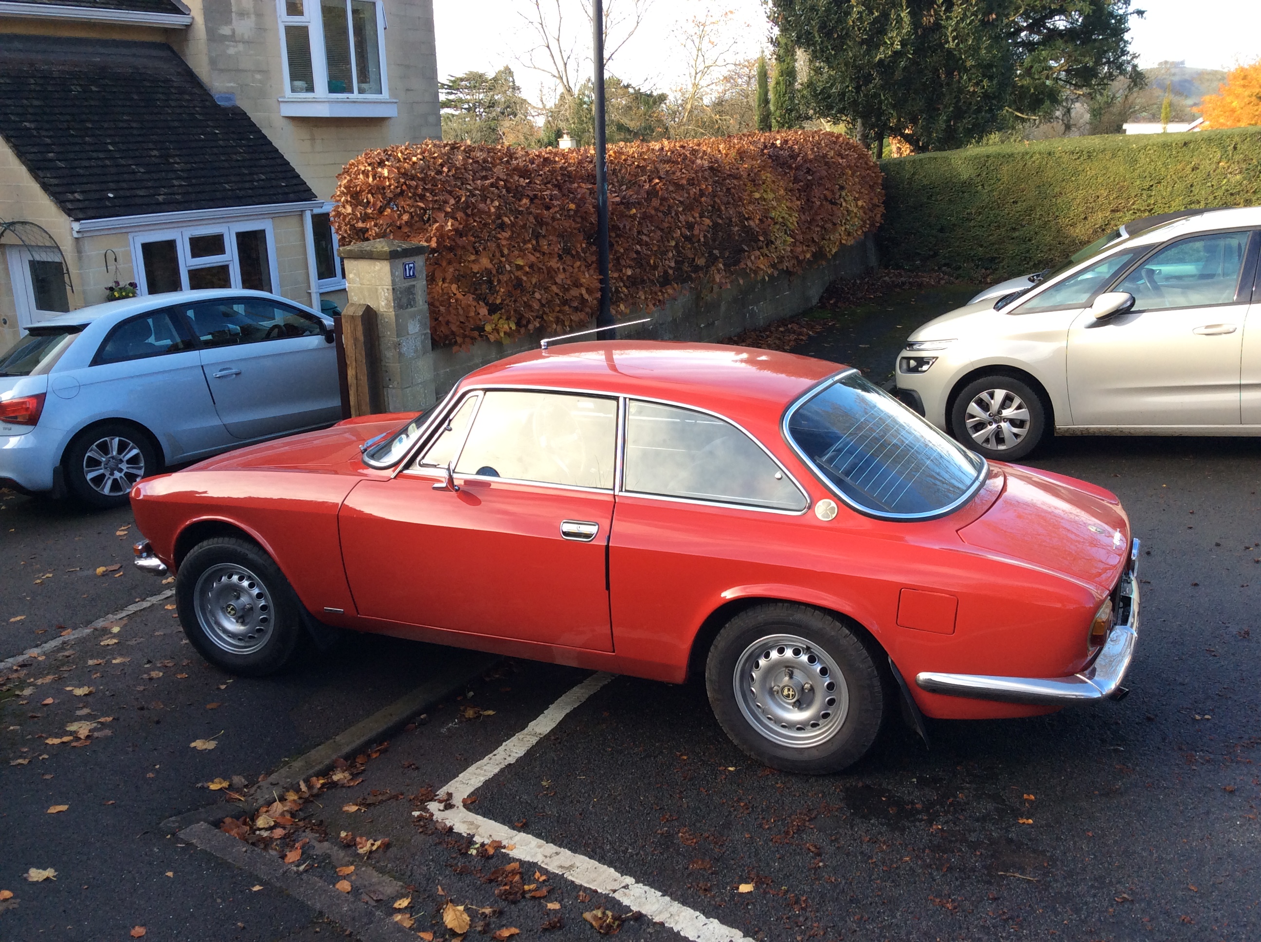 Classic Road and Race Cars for Sale. 1750 GTV MK 1 side2