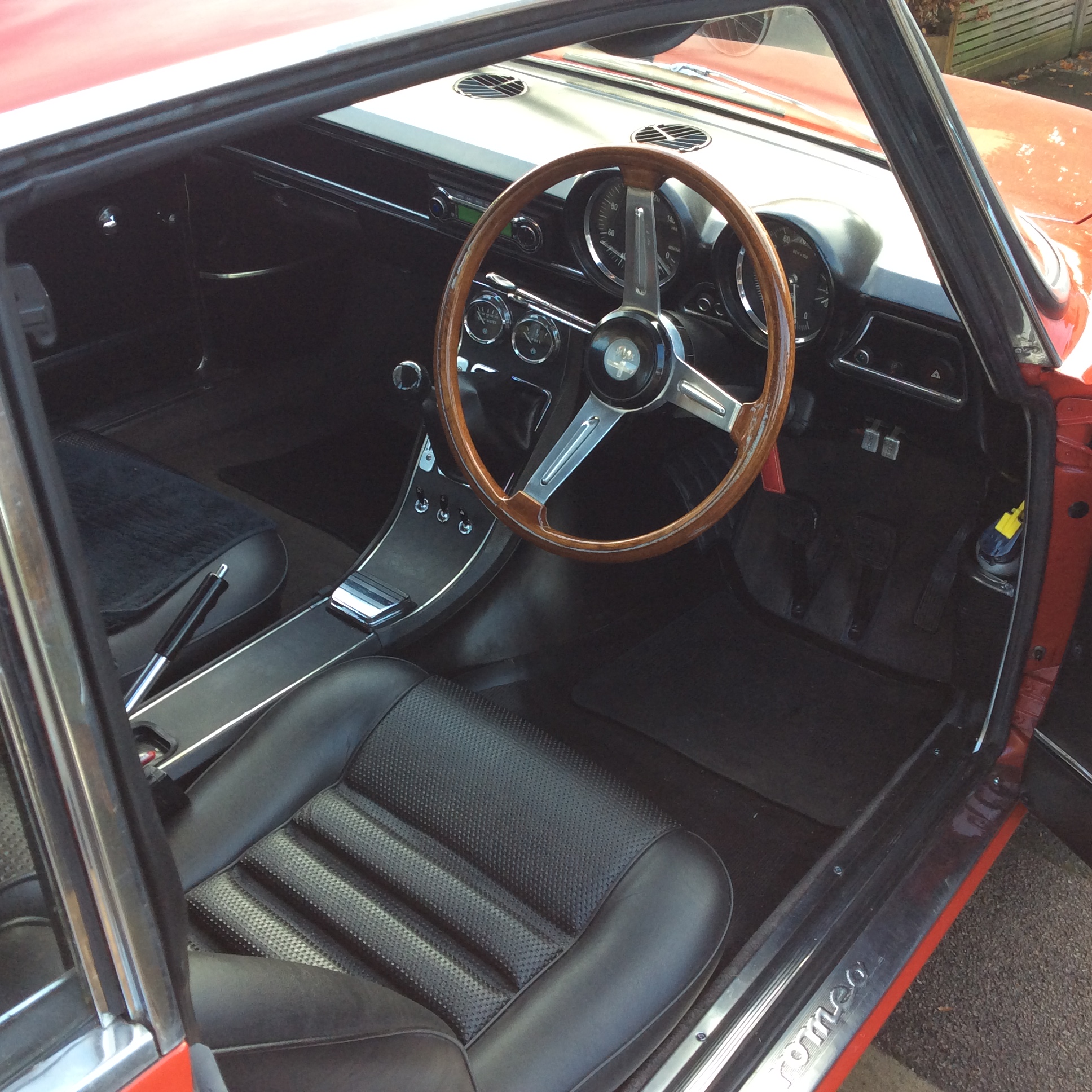 Classic Road and Race Cars for Sale. 1750 GTV MK 1 interior