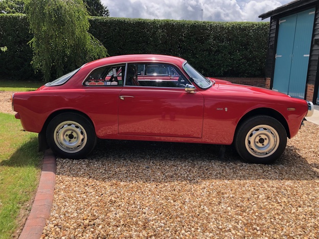 Giulia rally car side