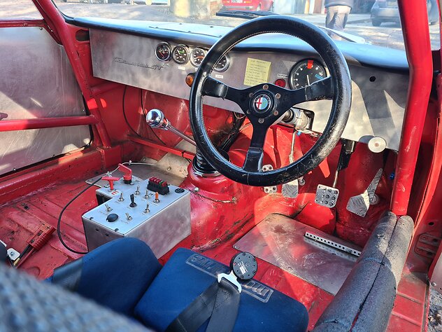 Classic Road and Race Cars for Sale. Giulia Sprint GT HSCC race car interior 1